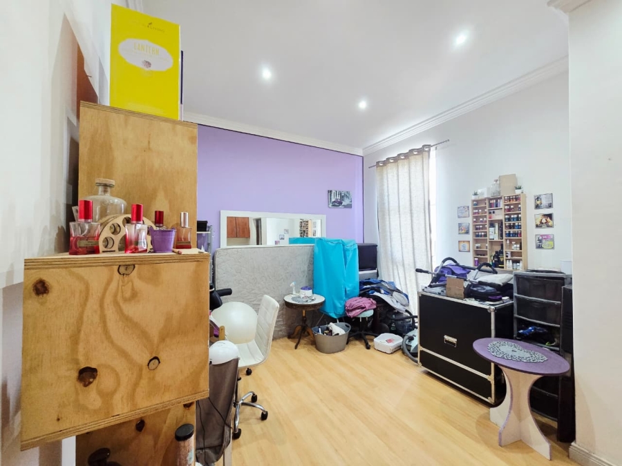 5 Bedroom Property for Sale in Kingswood Golf Estate Western Cape